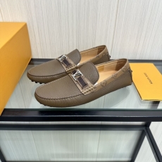 Louis Vuitton Low Shoes